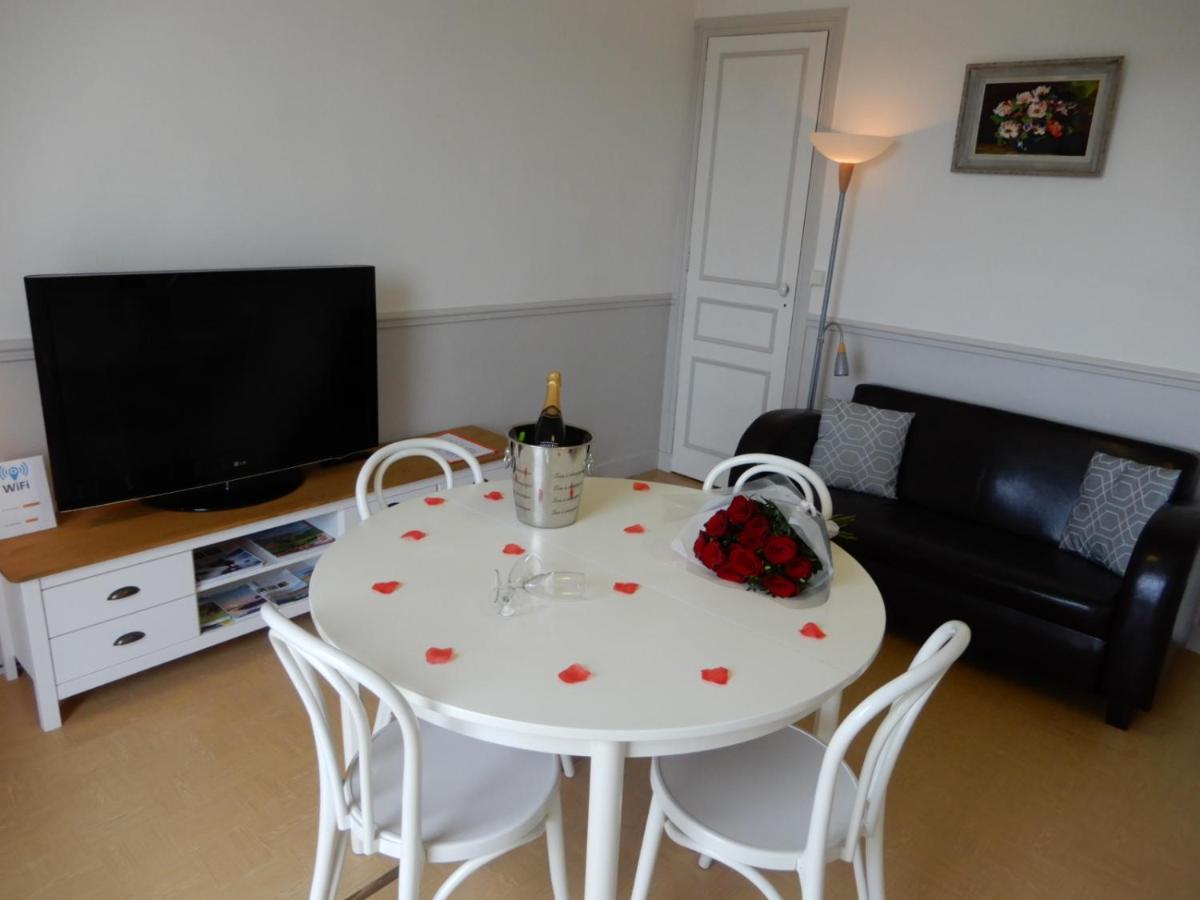Caprices De Mer Appartement Avec Grand Balcon Et Vue A 300 M Plage, Apercu Mer, Lit Queen Size, Mers Les Bains Le Treport , Petit Dejeuner En Option, 2 Velos Fournis Luaran gambar